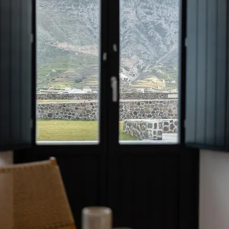 Santorini Vinery Mansion *