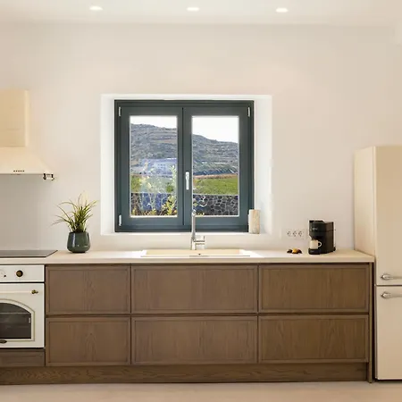 Santorini Vinery Mansion * Éxo Goniá