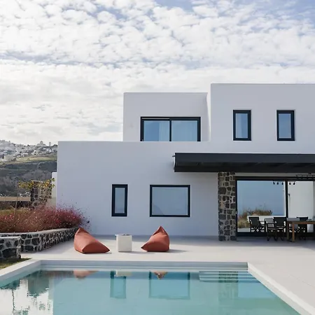 Santorini Vinery Mansion *