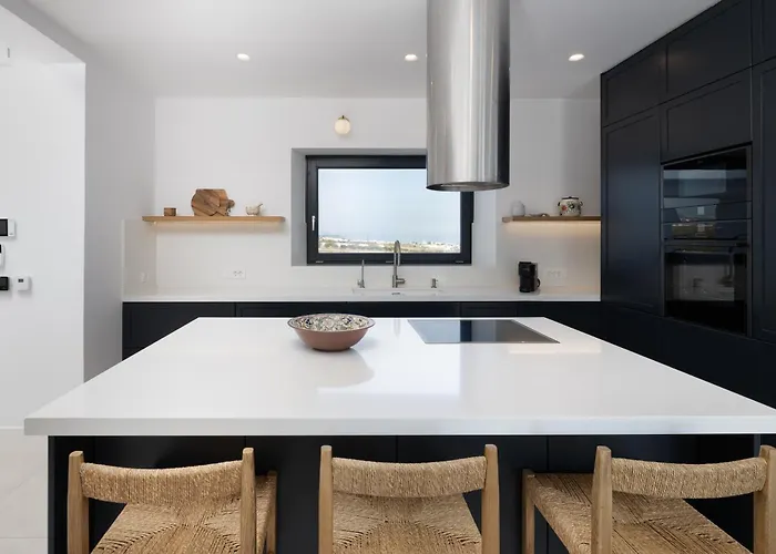 Santorini Vinery Mansion