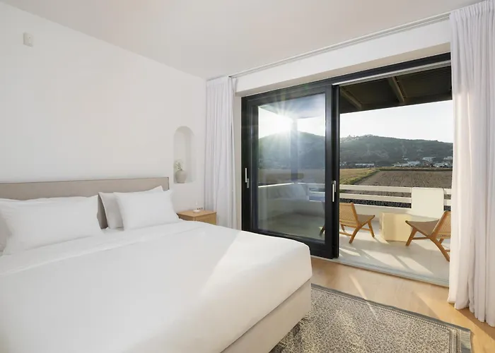 Santorini Vinery Mansion *