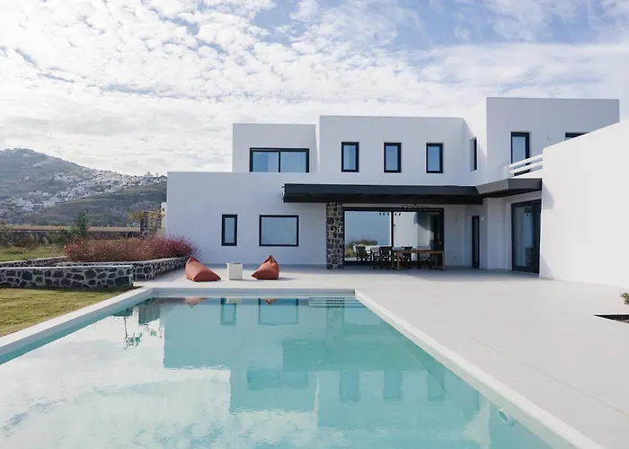 Santorini Vinery Mansion